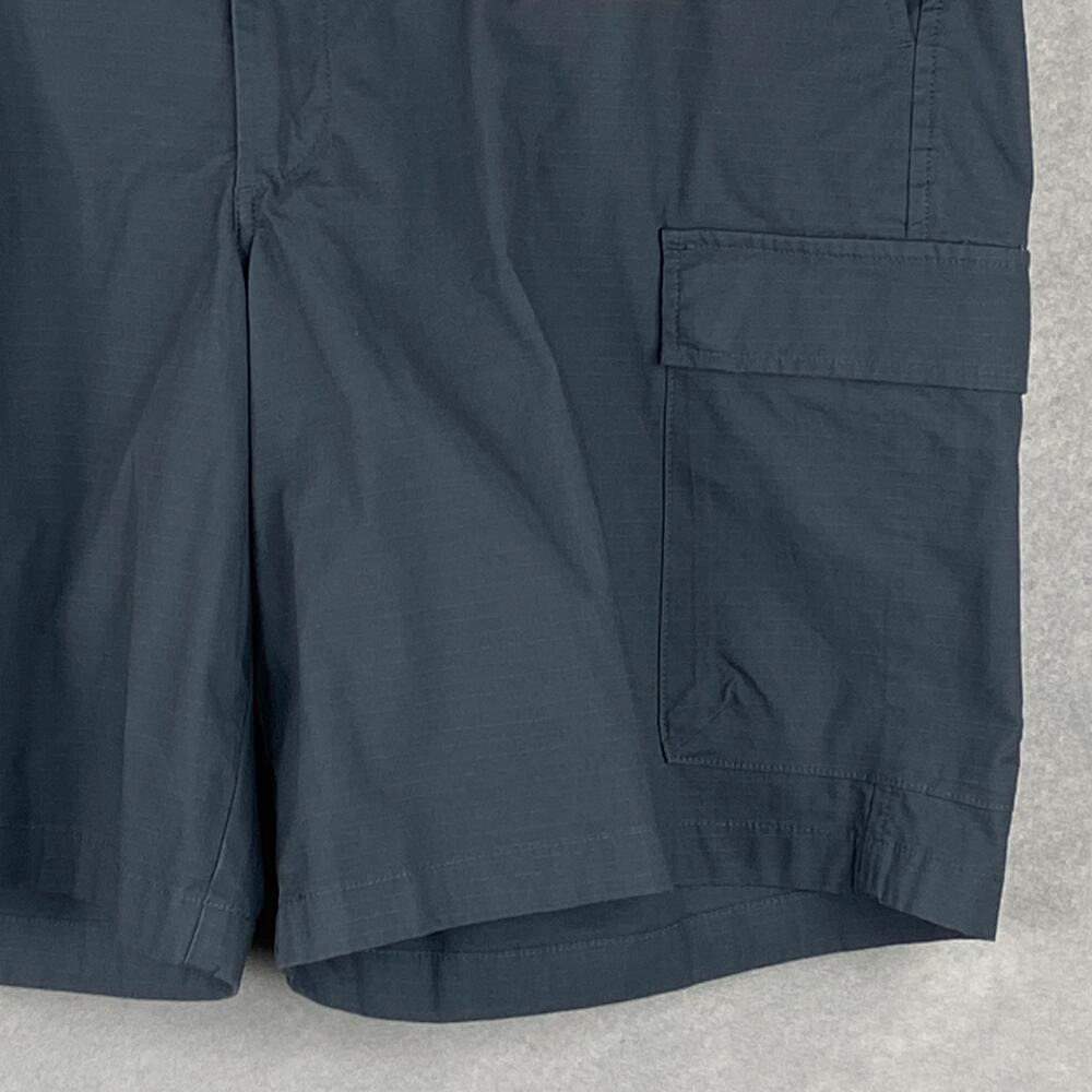 Dockers Men's Tech Cargo Shorts - Dark Blue - Picture 4 of 10